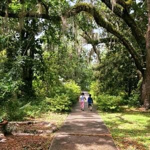 Meet your Posher, Maria paul